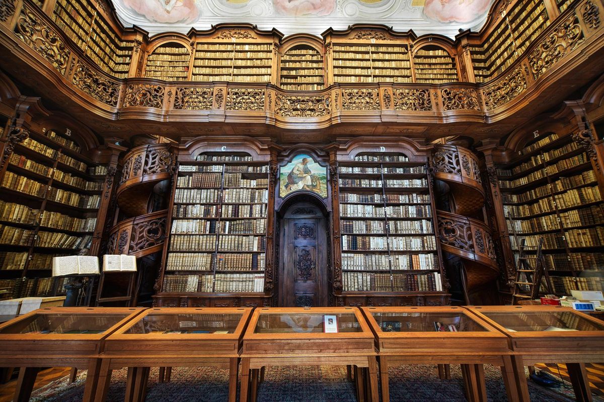 Titkos könyvtár Budapest belvárosában