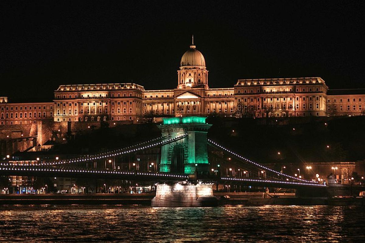 Melyik metropolisz a legszebb éjszaka? Budapest is a listán!